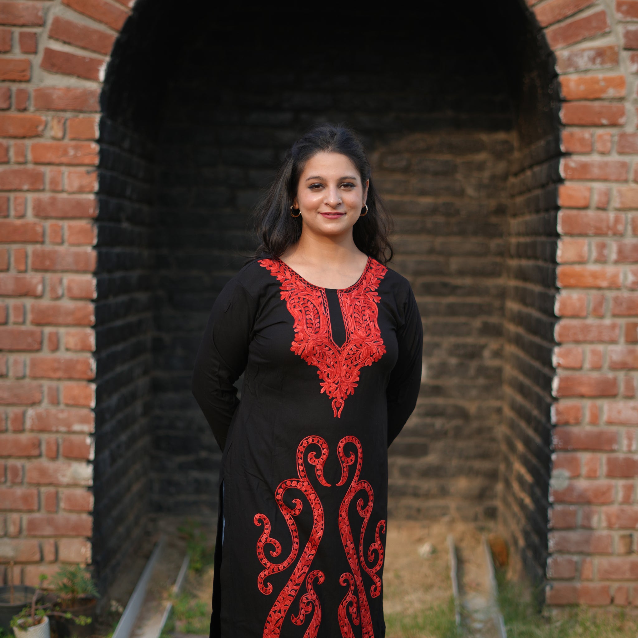 TOK Aari Embroidered Cotton Solid Women's Long Kurta - Black